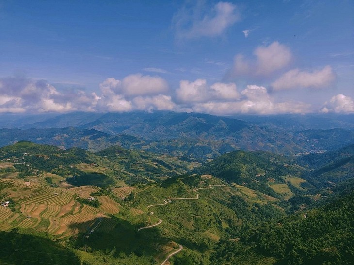 Die märchenhaft schönen Dörfer in Ha Giang - ảnh 4