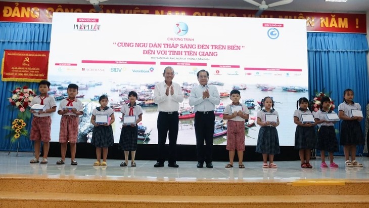 Verbesserung des Bewusstseins der Fischer in 28 Städten und Provinzen - ảnh 1