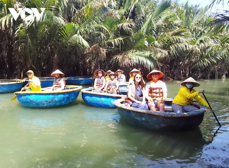 Bauern in Duy Xuyen beschäftigen sich mit gemeinschaftsbasiertem Ökotourismus - ảnh 1