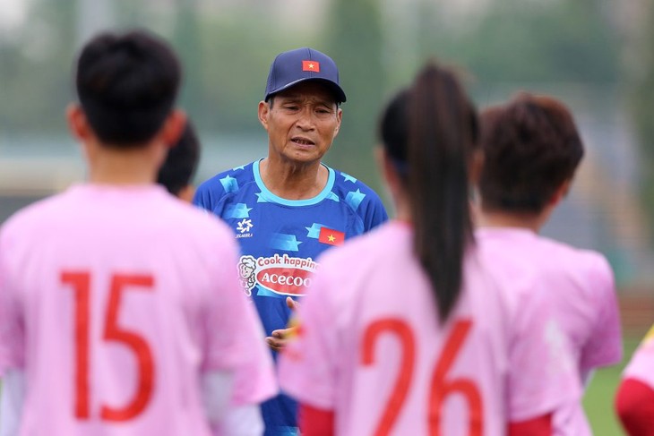 Vietnams Fußballnationalmannschaft der Frauen nimmt am Freundschaftsturnier im chinesischen Chongqing teil - ảnh 1