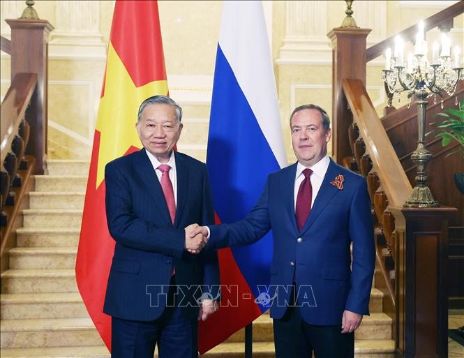 KPV-Generalsekretär To Lam trifft den Vorsitzenden der Partei Einiges Russland  - ảnh 1