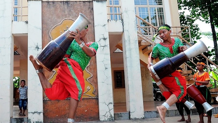 Vier weitere nationale immaterielle Kulturerbestätten vorgestellt - ảnh 1