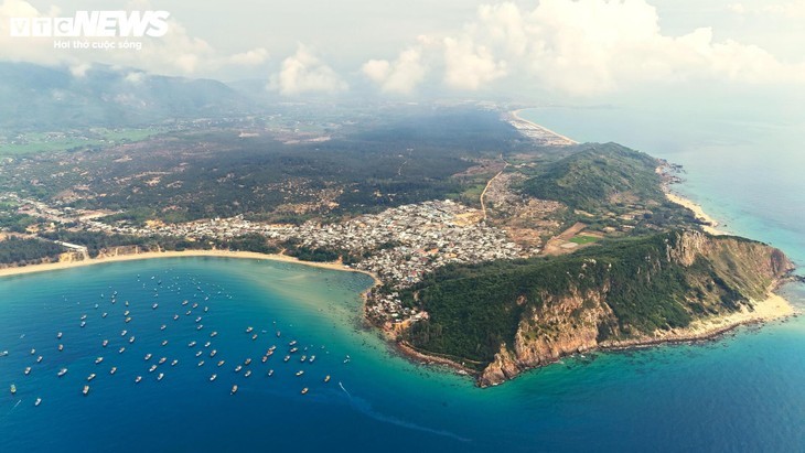 Ursprüngliche Schönheit und mysteriöse Geschichte über Vi-Rong-Kappe in Binh Dinh - ảnh 10