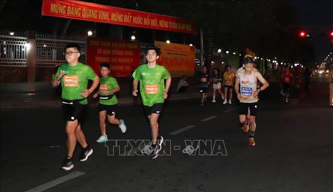 Internationaler Marathonlauf Heritage Can Tho 2025 - ảnh 1