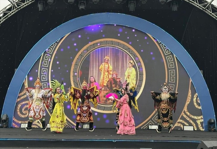 Gia-Lai-Tag in Hanoi – Kulturidentität des Hochlands verbreitet - ảnh 1