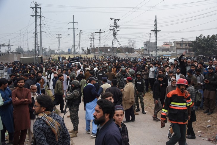 Bombenanschlag in Pakistan: Mindestens 30 Tote bei Freitagsgebet - ảnh 1
