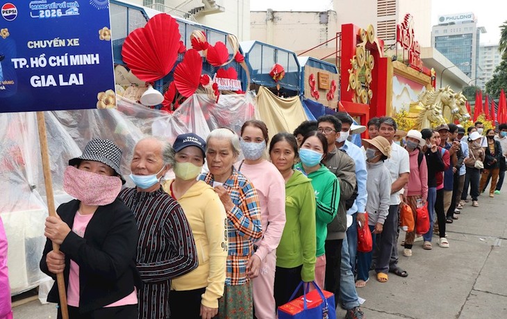 Neujahrsfest Tet: Kostenlose Bustickets für Studierende und Arbeiter - ảnh 1