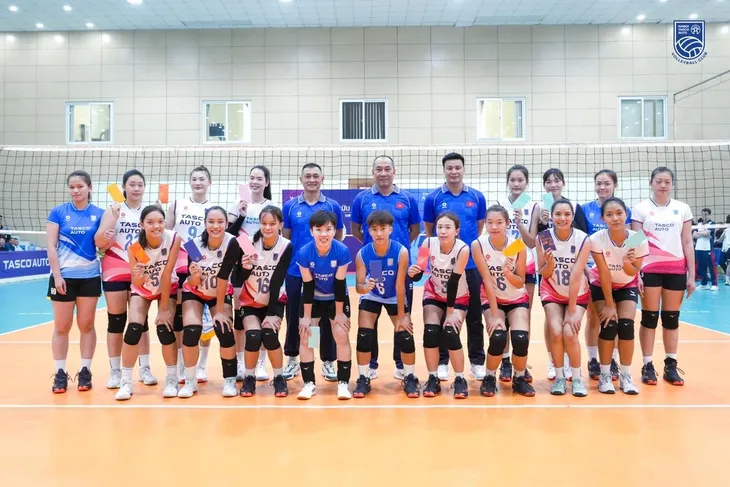 Frauen-Volleyballverein von Hanoi wird bald neue Stars begrüßen - ảnh 1