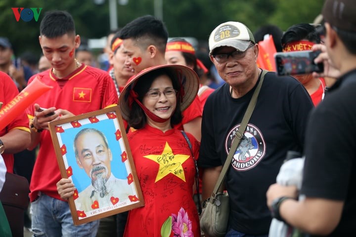 World Cup 2022: Vietnam draw Thailand in goalless qualifier - ảnh 9