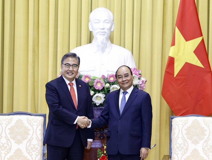 President urges joint efforts to raise Vietnam-RoK trade to 100 billion USD by 2023 - ảnh 1