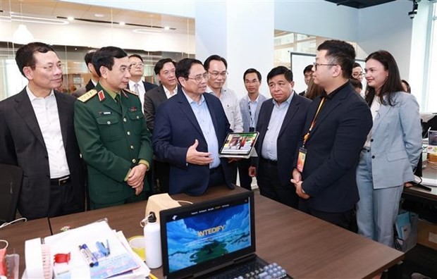 PM wants National Innovation Center to be rendezvous for intellectuals worldwide  - ảnh 1