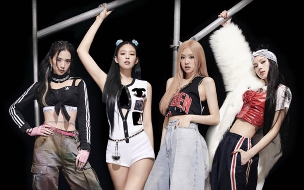 Blackpink tour organiser apologises over nine-dash line map - ảnh 1