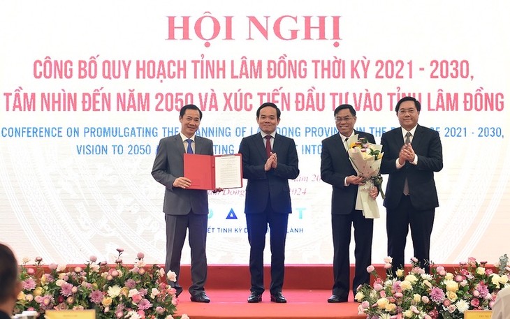 Da Lat to become high-quality tourism hub of Southeast Asia - ảnh 1