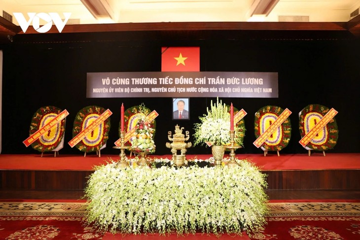 State funeral held for former President Tran Duc Luong - ảnh 4