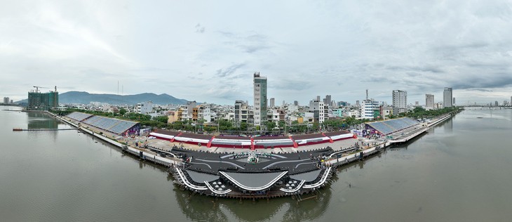 Da Nang International Fireworks Festival 2025 kicks off - ảnh 1