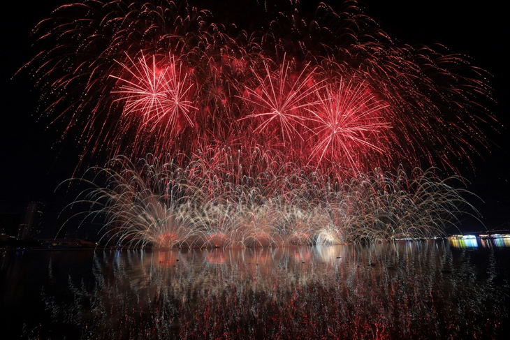 Chinese team wins 2025 Da Nang International Fireworks Festival - ảnh 1