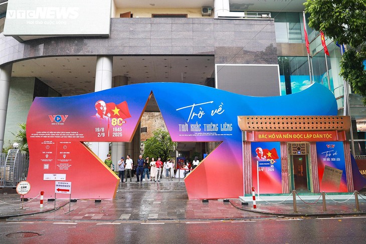 VOV-hosted VR exhibition brings public back to sacred moment - ảnh 1