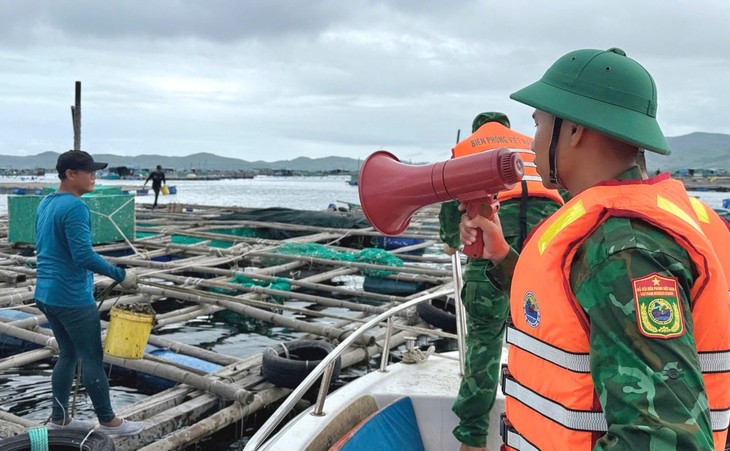 Central provinces on high alert as Typhoon Kalmaegi approaches - ảnh 1