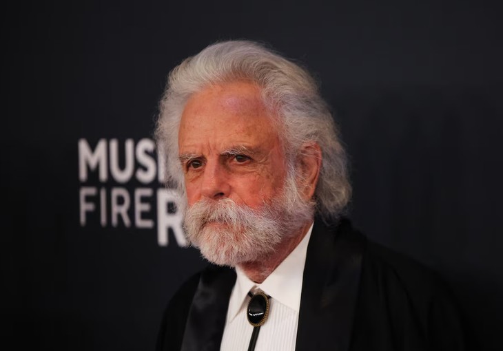 Bob Weir, Grateful Dead co-founder and rhythm guitarist, dead at 78 - ảnh 1