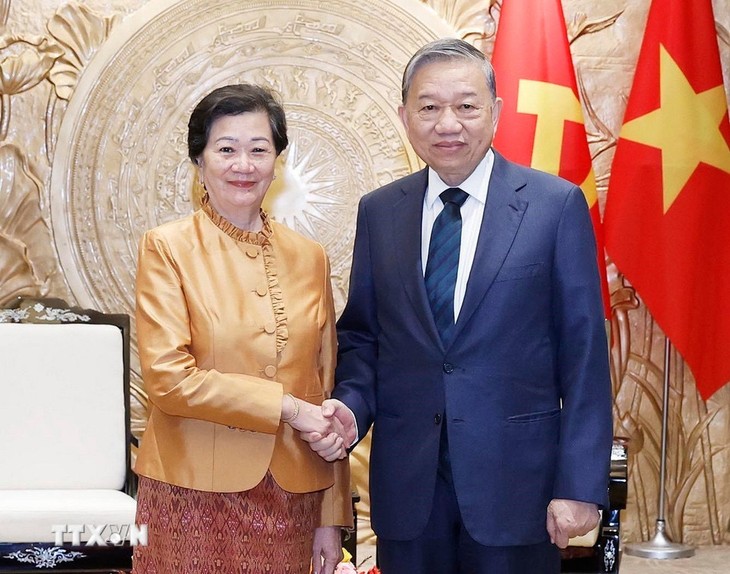 Party leader urges stronger efforts to lift Vietnam-Cambodia trade to 20 billion USD - ảnh 1