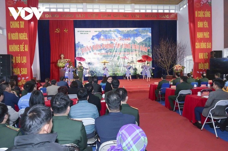 Special Lunar New Year edition:  A peaceful Tet fills every home  - ảnh 11