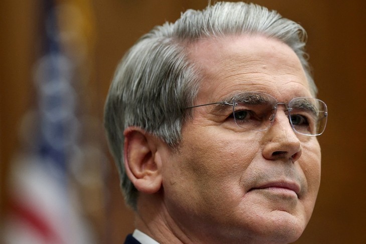 US likely to raise temporary global tariff rate to 15% this week - ảnh 1