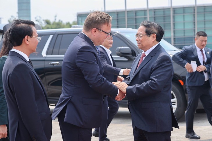 PM begins official visit to Russia  - ảnh 1
