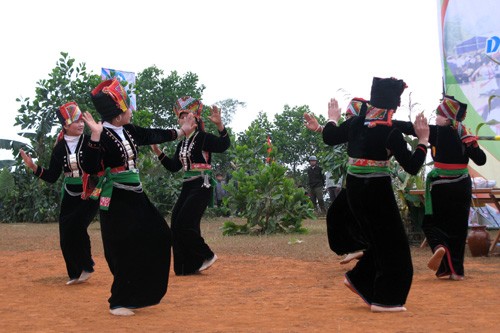 ชนเผ่า Kho Mu ต้อนรับตรุษเต๊ต - ảnh 1