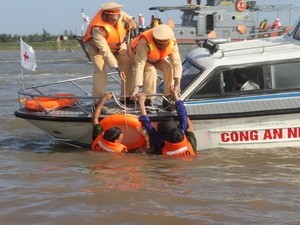 รับมือกับภัยพิบัติ การช่วยเหลือด้านมนุษยธรรมและการกู้ภัยเพื่อโลกที่สันติ - ảnh 1