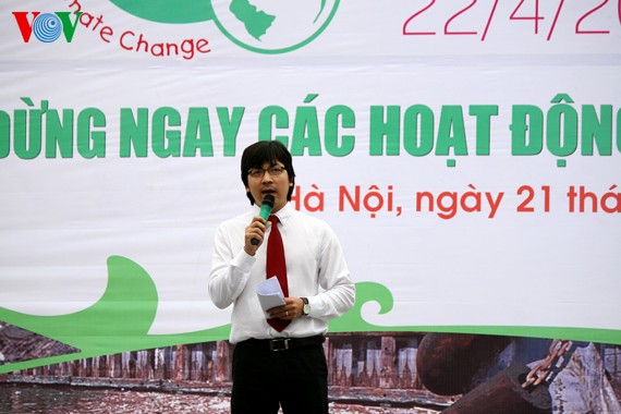 เวียดนามขานรับ Earth Day 2013 - ảnh 1