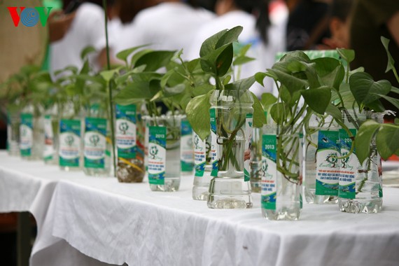 เวียดนามขานรับ Earth Day 2013 - ảnh 5