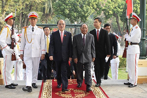 ภารกิจของสมเด็จ เฮ็ง สัมรินประธานรัฐสภากัมพูชาในเวียดนาม - ảnh 1