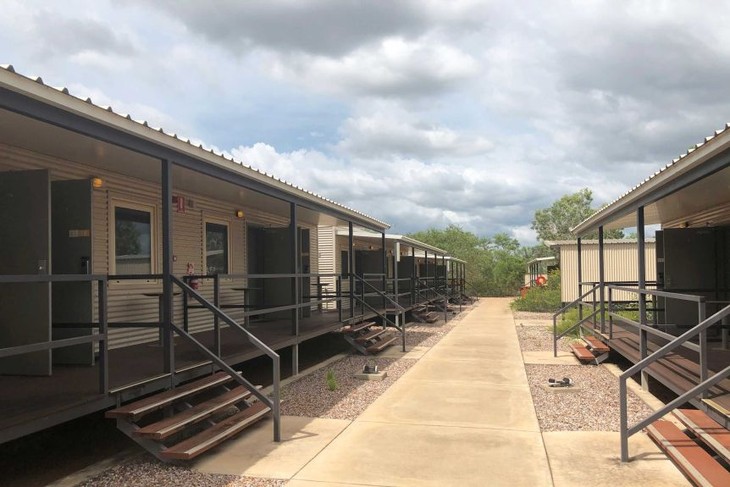 เที่ยวบินแรกรับนักศึกษาต่างชาติไปยังออสเตรเลีย - ảnh 1