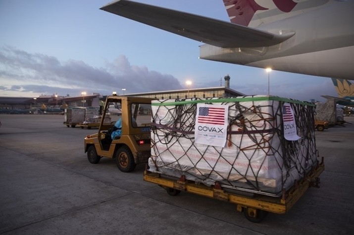 สหรัฐมอบวัคซีนไฟเซอร์เกือบ 1.5 ล้านโดสให้เวียดนาม - ảnh 1
