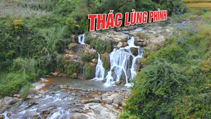 น้ำตก หลุ่งพินห์ แหล่งท่องเที่ยวที่น่าสนใจในจังหวัดลาวกาย - ảnh 1