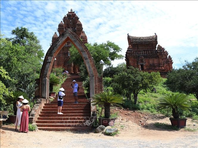 ปราสาทจาม โปกลอง การาย - โบราณสถานทางประวัติศาสตร์พิเศษแห่งชาติในจังหวัดนิงห์ถวน  - ảnh 2