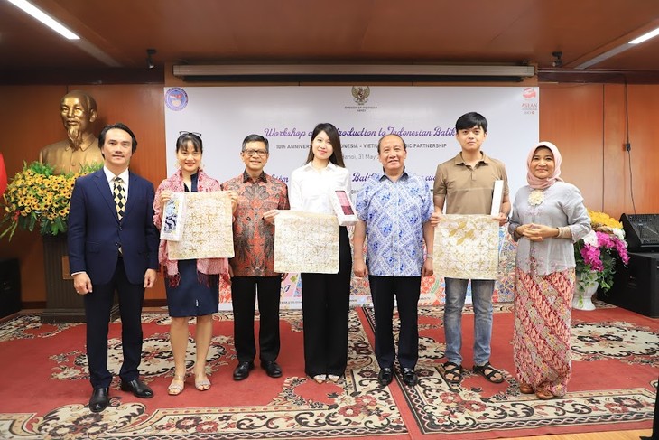 สมาคมมิตรภาพเวียดนาม-อินโดนีเซีย ส่งเสริมการแลกเปลี่ยนด้านวัฒนธรรมระหว่างสองประเทศ - ảnh 3