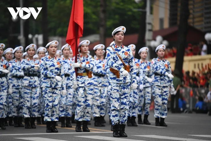 พิธีเดินสวนสนามและขบวนพาเหรดเฉลิมฉลองครบรอบ 80 ปีวันชาติเวียดนาม 2 กันยายน - ảnh 24