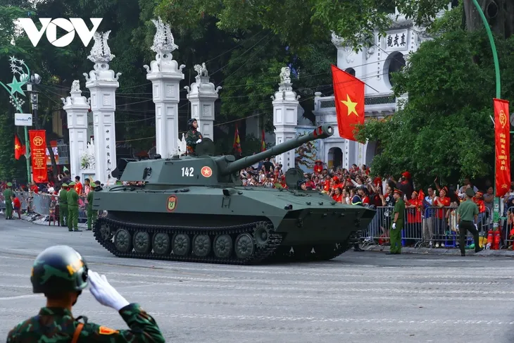 พิธีเดินสวนสนามและขบวนพาเหรดเฉลิมฉลองครบรอบ 80 ปีวันชาติเวียดนาม 2 กันยายน - ảnh 15