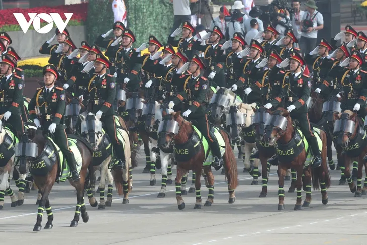 พิธีเดินสวนสนามและขบวนพาเหรดเฉลิมฉลองครบรอบ 80 ปีวันชาติเวียดนาม 2 กันยายน - ảnh 22