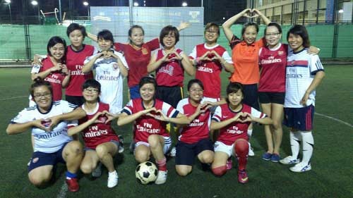 Vietnamese fans anxiously await the Arsenal match - ảnh 1