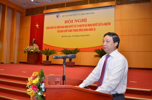 Conference to study resolutions of the 11th Party Central Committee - ảnh 2