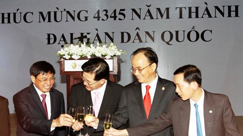 Vietnam, Republic of Korea boost friendship - ảnh 1