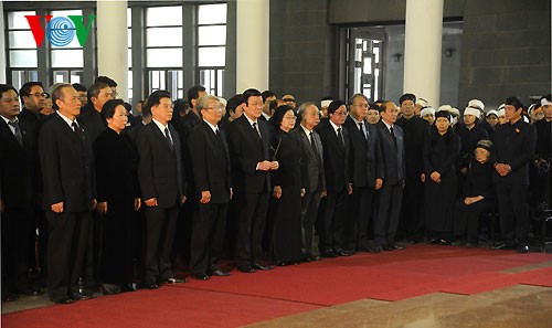 State funeral for General Vo Nguyen Giap - ảnh 4