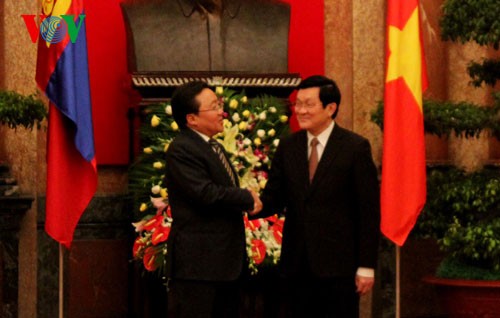 Mongolia’s Presidents concludes Vietnam visit  - ảnh 1