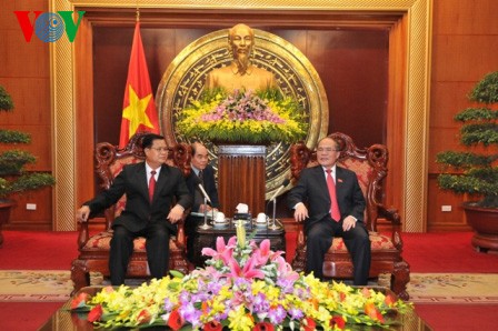   President receives Lao National Assembly Vice Chairman - ảnh 2