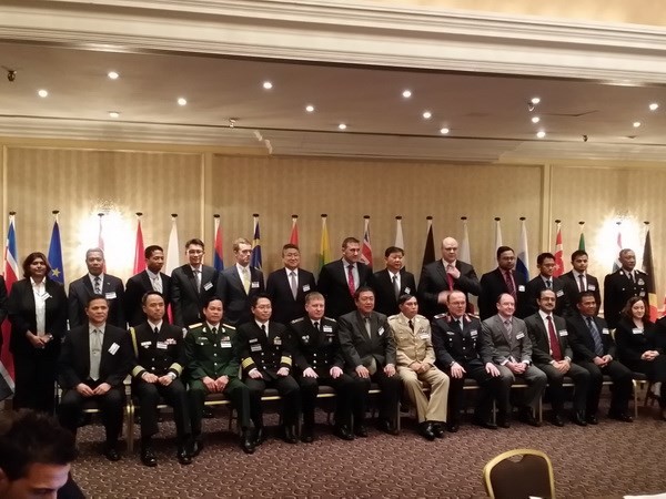 Vietnam attends ASEAN Regional Forum Defense Officials' Dialogue  - ảnh 1