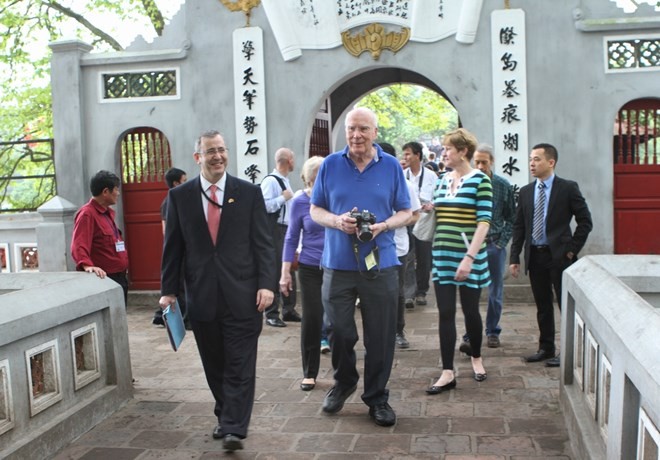 US Senator wraps up Vietnam visit - ảnh 1