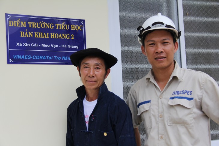 Ly Sin Sinh, a dedicated village chief - ảnh 2