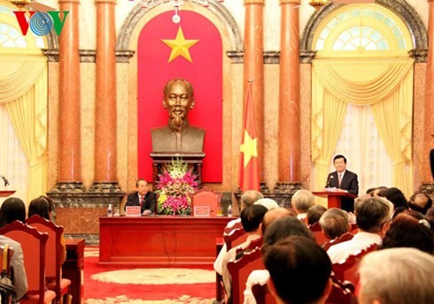 President meets former chief judges - ảnh 1